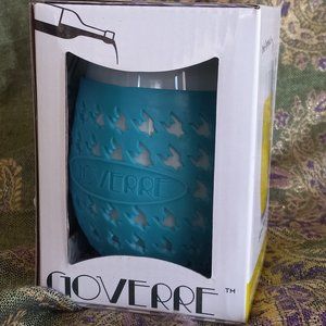 Turquoise - NIB-Portable wine glass protected with silicone!